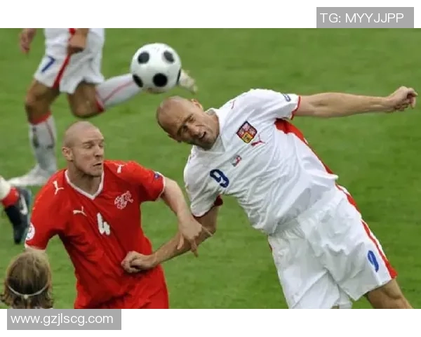 全球十大足球巨星签名合集 畅享传奇球员亲笔之作