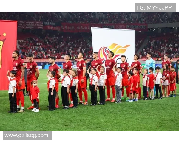 聚焦足球巨星alex探索绿茵场上的非凡荣耀与无限激情 聚焦足球巨星alex探索绿茵场上的非凡荣耀与无限激情