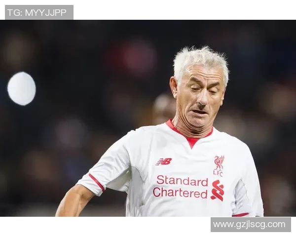 球星足球壁挂装饰打造个性化家居空间 让你与偶像同框每一刻